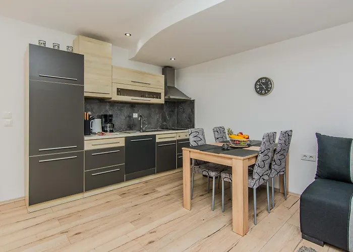 Sanja Appartement Vir