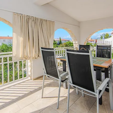 Apartament Sanja *