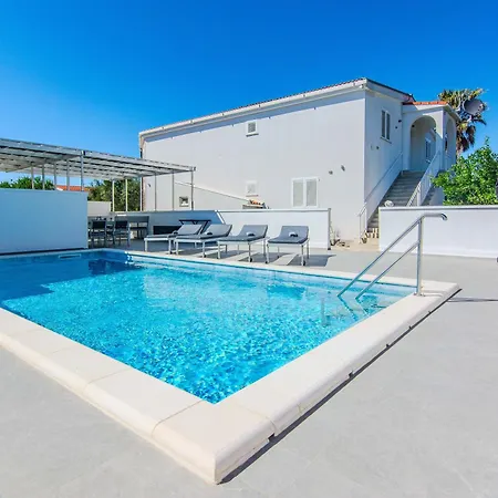 Apartament Sanja