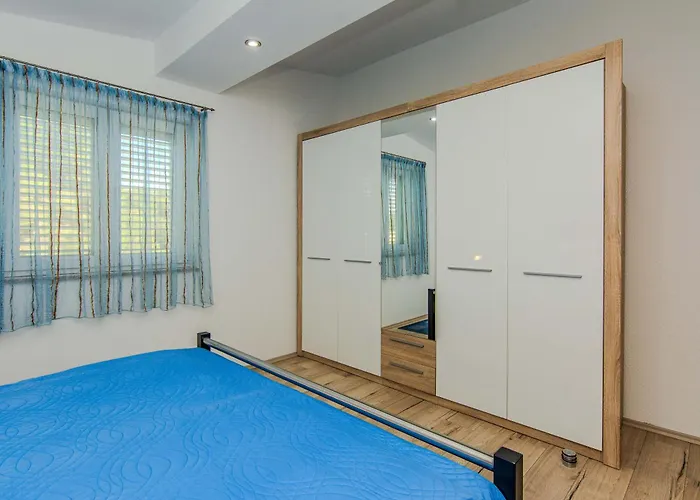 Apartament Sanja *